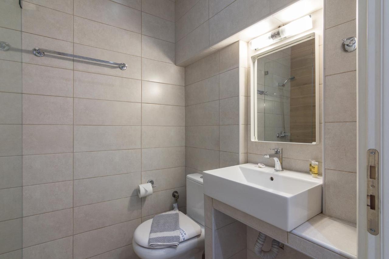 Classic One Bedroom Apartment B Athena Bagian luar foto