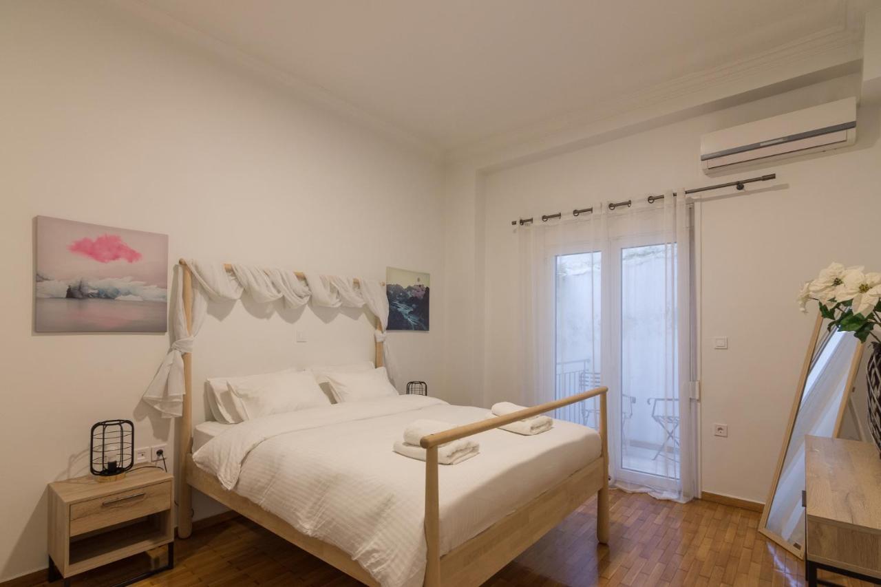 Classic One Bedroom Apartment B Athena Bagian luar foto