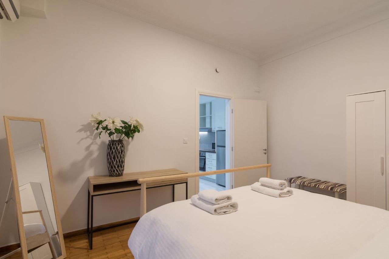 Classic One Bedroom Apartment B Athena Bagian luar foto